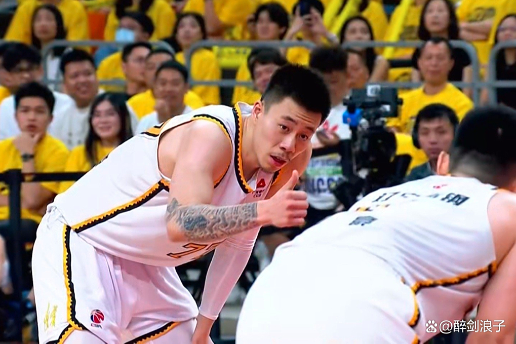 SHR险胜G2，Doinb拿下关键大龙峡谷大战半决赛，锁定晋级资格